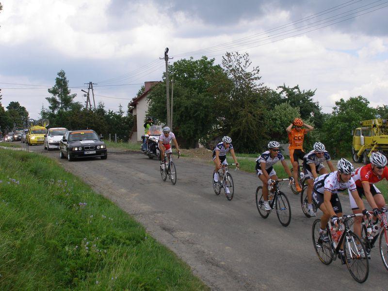 5 lipca 08. Wyscig kolarski Solidarnosci i Olimpijczykow oraz kibice._37.JPG